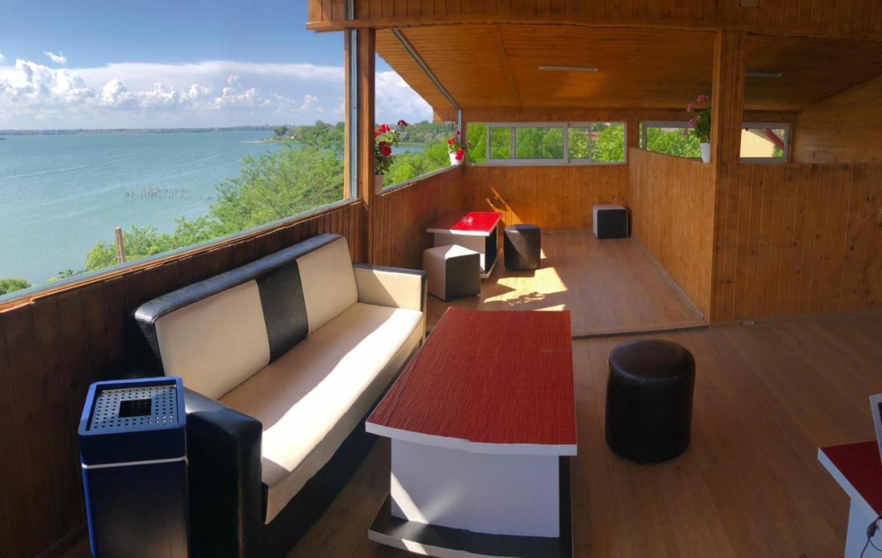 Vila Pelikan เอโฟรีเอซูด ภายนอก รูปภาพ